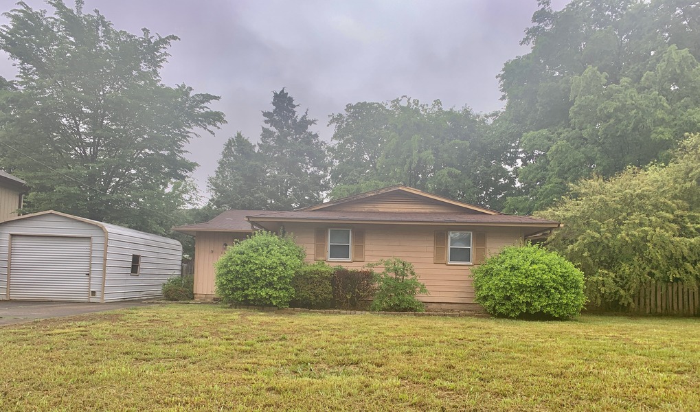 105 Dayton Drive, Easley, SC 29642 Gibbs Realty & Auction Co., Inc.